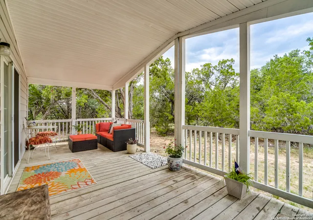 2nd image of 1094 Northlake, Lakehills, TX 78063 | MLS# 1907486