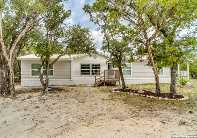 1st image of 1094 Northlake, Lakehills, TX 78063 | MLS# 1907486