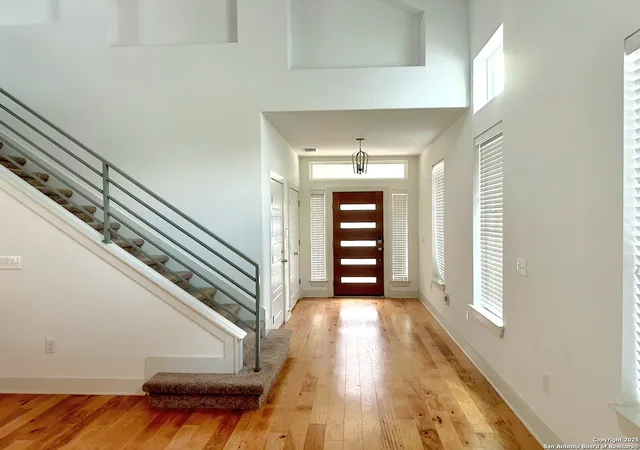 2nd image of 7206 Crandower, Austin, TX 78741 | MLS# 1907497