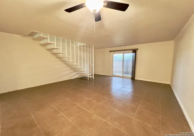 3rd image of 102 Ruelle Ln #210, San Antonio, TX 78209 | MLS# 1907532
