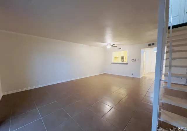 4th image of 102 Ruelle Ln #210, San Antonio, TX 78209 | MLS# 1907532