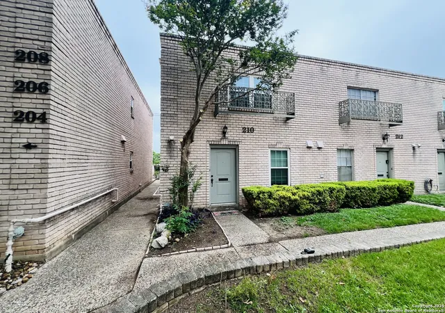 1st image of 102 Ruelle Ln #210, San Antonio, TX 78209 | MLS# 1907532
