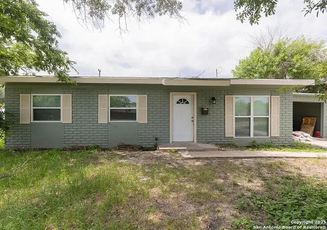 Photo 1 of Single family home for sale at 1402 Edris, San Antonio, TX 78224 | MLS# 1907543 | Listing updated on 2025-11-01