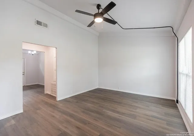 Photo 4 of Single family home for sale at 1402 Edris, San Antonio, TX 78224 | MLS# 1907543 | Listing updated on 2025-11-01