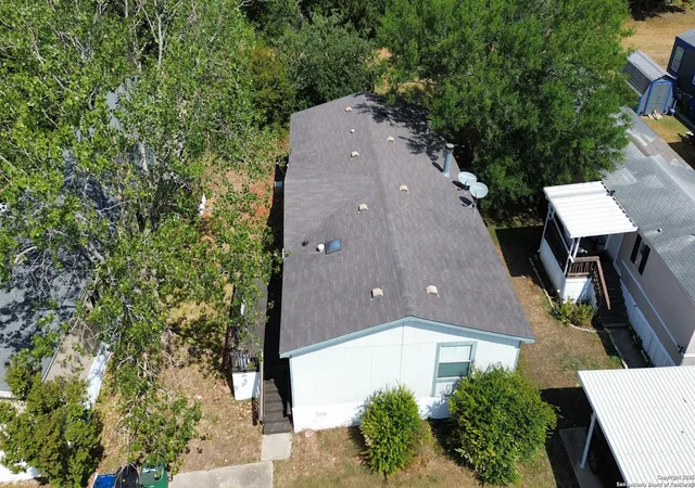 Photo 3 of Manufactured home for sale at 13700 Judson Rd #149, San Antonio, TX 78233 | MLS# 1907556 | Listing updated on 2025-10-06