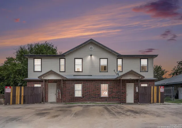 Photo 1 of Sale Pending at 7601 Windsor Oaks, San Antonio, TX 78239 | MLS# 1907562 | Listing updated on 2026-04-01