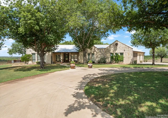 Photo 3 of Single family home for sale at 2220 Fm 1343, Devine, TX 78016 | MLS# 1907587 | Listing updated on 2026-06-30