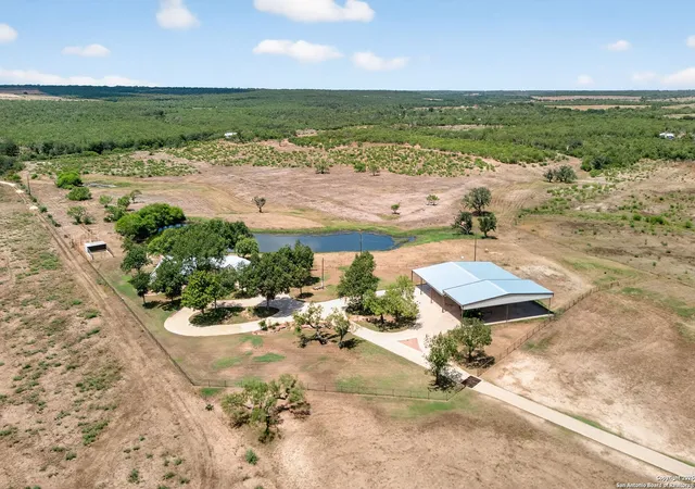 Photo 2 of Single family home for sale at 2220 Fm 1343, Devine, TX 78016 | MLS# 1907587 | Listing updated on 2026-06-30