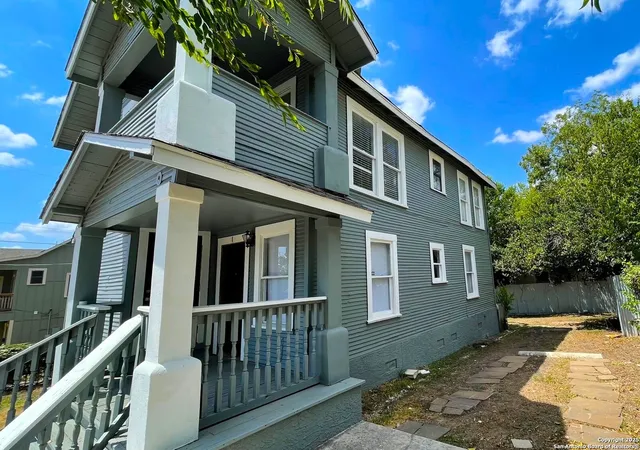 Photo 1 of Sale Pending at 319 N Pine, San Antonio, TX 78202 | MLS# 1907602 | Listing updated on 2026-01-24