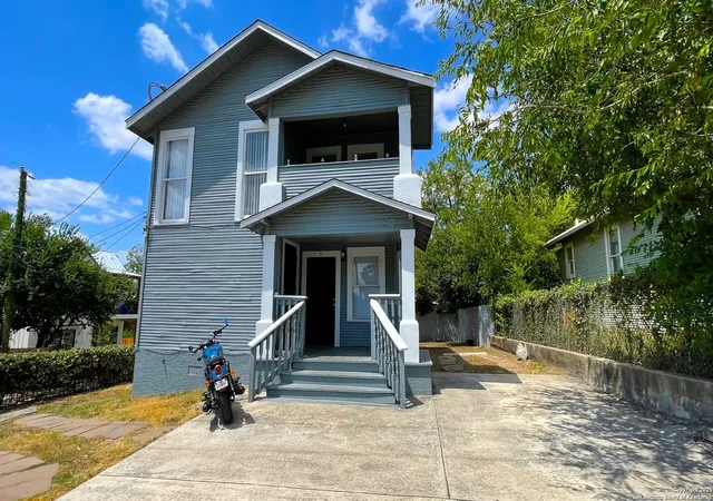 Photo 3 of Sale Pending at 319 N Pine, San Antonio, TX 78202 | MLS# 1907602 | Listing updated on 2026-01-24