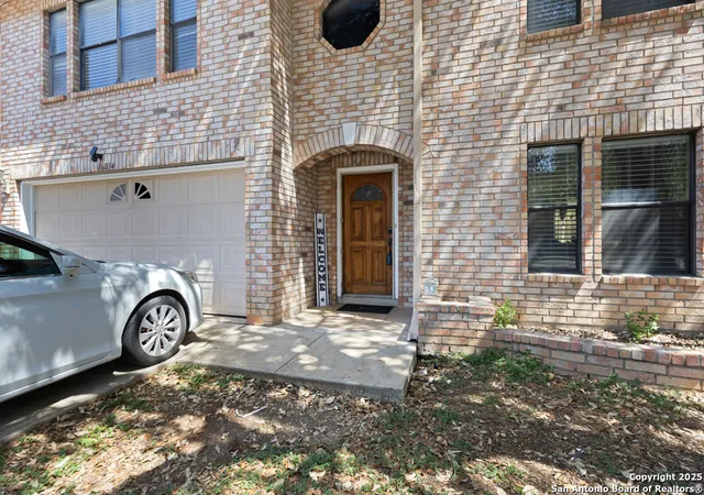 Photo 2 of Sale Pending at 16034 Walnut Crk, San Antonio, TX 78247 | MLS# 1907608 | Listing updated on 2026-03-31