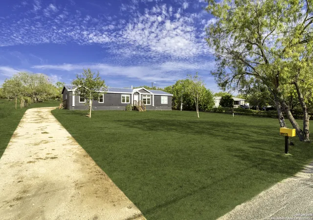 Photo 3 of Sale Pending at 18975 Tejeda, San Antonio, TX 78221 | MLS# 1907650 | Listing updated on 2026-01-11