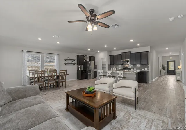 Photo 2 of Sale Pending at 6215 Carriage Cape, San Antonio, TX 78261 | MLS# 1907759 | Listing updated on 2025-10-01