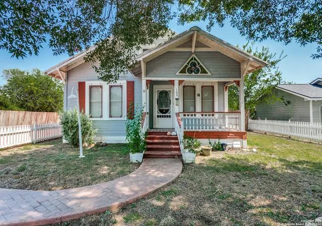 2nd image of 104 Elm, Cibolo, TX 78108 | MLS# 1907772