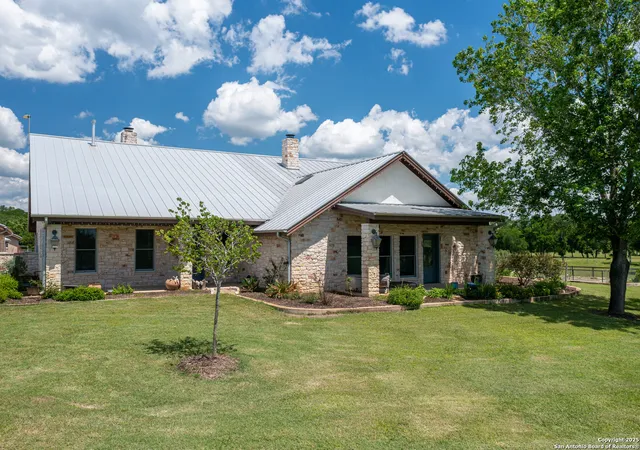 Photo 3 of Single family home for sale at 9560 Old Colony Line, Dale, TX 78616 | MLS# 1907783 | Listing updated on 2025-09-26