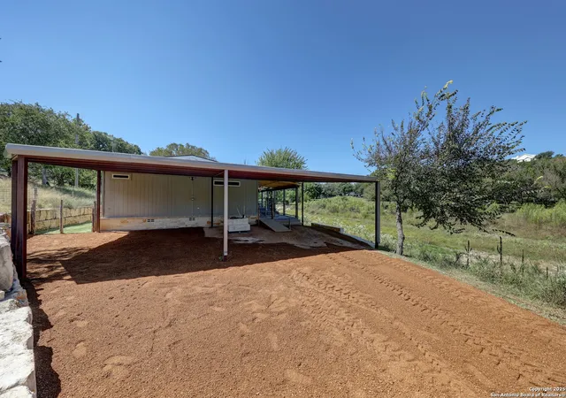 Photo 4 of Sale Pending at 1505 Katy Ln, Kerrville, TX 78028 | MLS# 1907838 | Listing updated on 2026-04-10