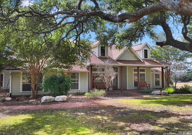 Photo 3 of Single family home for sale at 272 Schaper, Fredericksburg, TX 78624 | MLS# 1907880 | Listing updated on 2025-09-26
