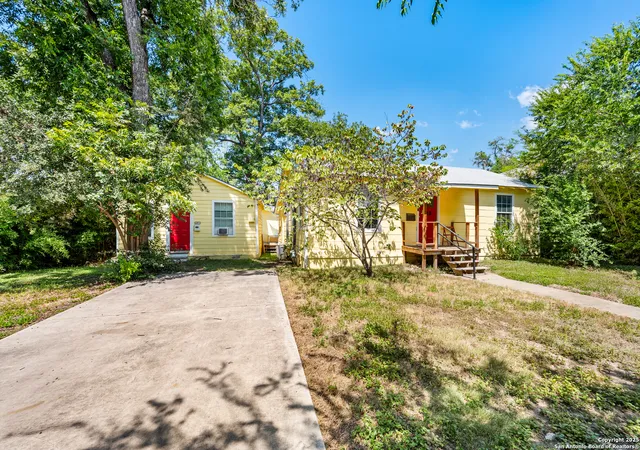 2nd image of 513 W Rosewood, San Antonio, TX 78212 | MLS# 1907881
