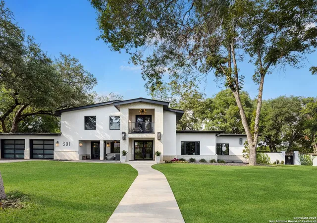 Photo 1 of Mansion for sale at 301 Primrose Pl, San Antonio, TX 78209 | MLS# 1907892 | Listing updated on 2025-10-15