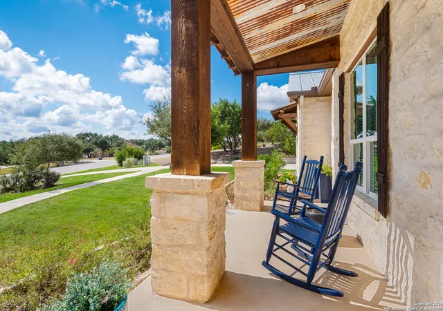 Photo 4 of Sale Pending at 2337 Comal Springs, Canyon Lake, TX 78133 | MLS# 1907913 | Listing updated on 2025-12-15