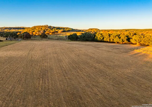 3rd image of 326 Lehne Ln, Fredericksburg, TX 78624 | MLS# 1908020