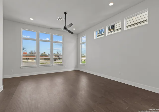 4th image of 158 Playmoor St, San Antonio, TX 78210 | MLS# 1908033
