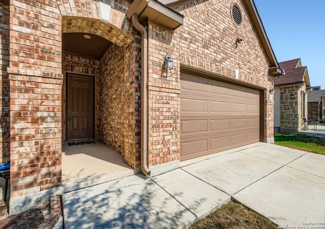 3rd image of 338 Colonial Bluff, Universal City, TX 78148 | MLS# 1908062