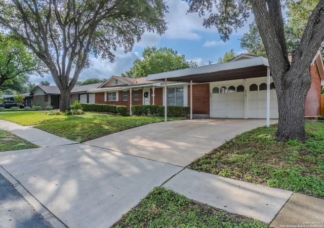 Photo 3 of Single family home for sale at 210 Downshire, San Antonio, TX 78216 | MLS# 1908110 | Listing updated on 2026-08-01