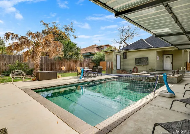 Photo 1 of Single family home for sale at 115 E Courtland Pl, San Antonio, TX 78212 | MLS# 1908133 | Listing updated on 2026-07-26