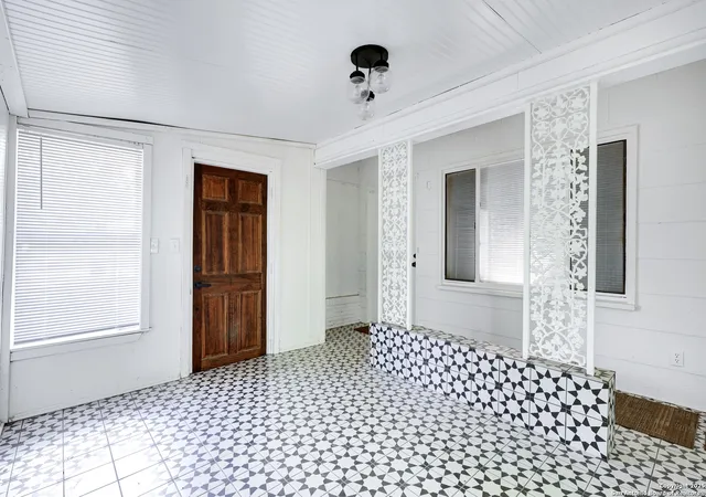 Photo 3 of Multi family home for sale at 501 Westwood, San Antonio, TX 78212 | MLS# 1908137 | Listing updated on 2026-03-14