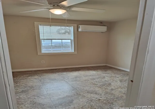 4th image of 1302 W Winnipeg Ave, San Antonio, TX 78225 | MLS# 1908204