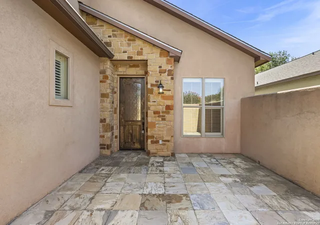 Photo 2 of Sale Pending at 2789 Indian Wells, Kerrville, TX 78028 | MLS# 1908251 | Listing updated on 2025-11-14