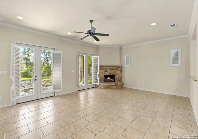 Photo 3 of Sale Pending at 2789 Indian Wells, Kerrville, TX 78028 | MLS# 1908251 | Listing updated on 2025-11-14