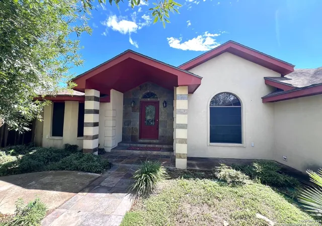 Photo 3 of Single family home for sale at 125 Pinar Del Rio Ave, Brownsville, TX 78526 | MLS# 1908268 | Listing updated on 2025-12-19