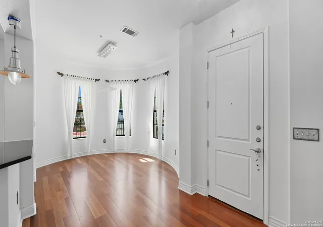 Homes for sale in San Antonio, TX | 215 Center #109, San Antonio, TX 78202 | MLS# 1908279