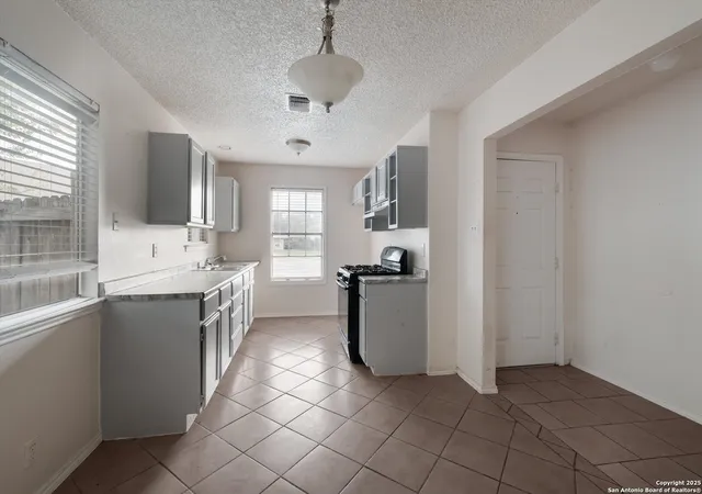 Photo 4 of Sale Pending at 5205 Meadow Pond St, San Antonio, TX 78250 | MLS# 1908311 | Listing updated on 2026-01-06