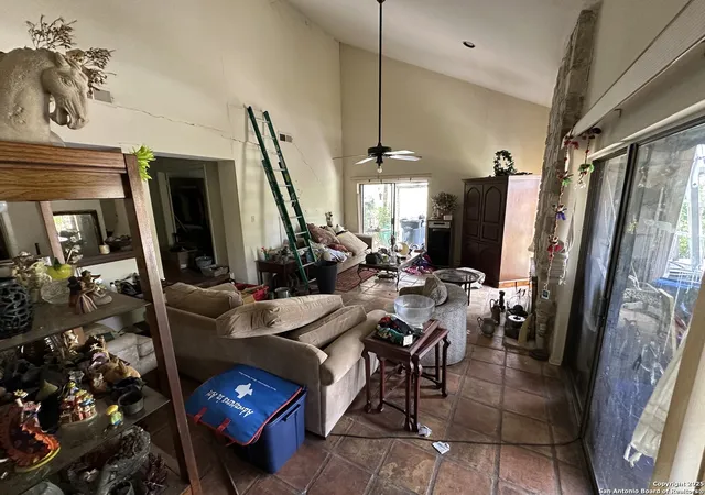 Photo 1 of Sale Pending at 11818 Button Willow Cv, San Antonio, TX 78213 | MLS# 1908332 | Listing updated on 2026-05-12