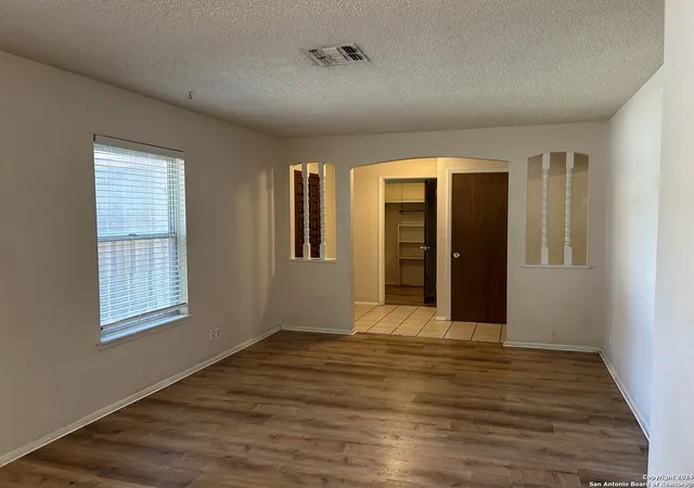 Photo 3 of Sale Pending at 4910 El Gusto, San Antonio, TX 78233 | MLS# 1908350 | Listing updated on 2025-10-08