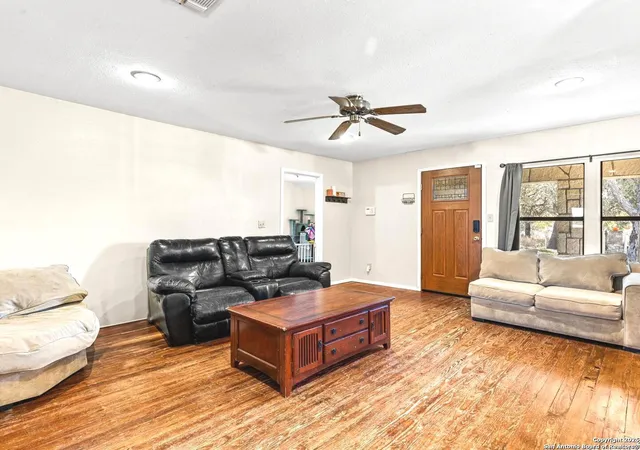 Photo 3 of Single family home for sale at 973 F Farm To Market Road 1077, Bandera, TX 78003 | MLS# 1908367 | Listing updated on 2025-09-28