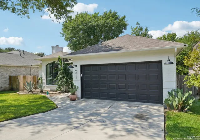 Photo 2 of Sale Pending at 6211 John Chapman, San Antonio, TX 78240 | MLS# 1908409 | Listing updated on 2025-10-14