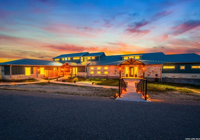 Photo 1 of Mansion for sale at 554 Seven Falls Dr, Fredericksburg, TX 78624 | MLS# 1908422 | Listing updated on 2026-09-01