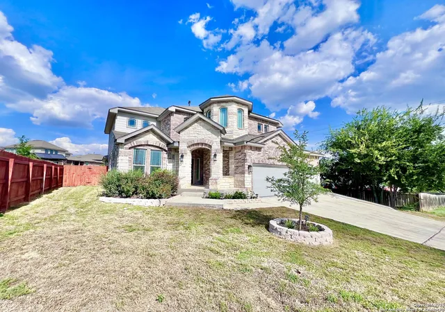 Photo 2 of Sale Pending at 15110 Westface, San Antonio, TX 78233 | MLS# 1908444 | Listing updated on 2025-10-26