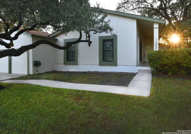 Photo 3 of Sale Pending at 15623 Boulder Crk St, San Antonio, TX 78247 | MLS# 1908449 | Listing updated on 2026-05-12