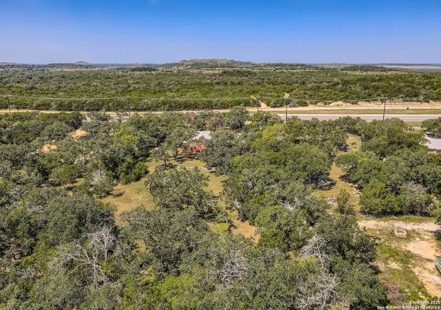 Photo 4 of Sale Pending at 26910 Blanco Rd, San Antonio, TX 78260 | MLS# 1908507 | Listing updated on 2025-10-04