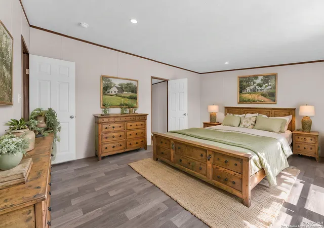 Photo 4 of Sale Pending at 5839 County Rd 422, Pleasanton, TX 78064 | MLS# 1908528 | Listing updated on 2025-12-16
