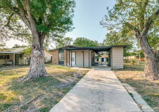 Photo 3 of Single family home for sale at 5830 Castle Yard, San Antonio, TX 78218 | MLS# 1908556 | Listing updated on 2026-08-16