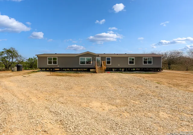 Photo 3 of Manufactured home for sale at 2469 County Road 124, Floresville, TX 78114 | MLS# 1908612 | Listing updated on 2026-02-24