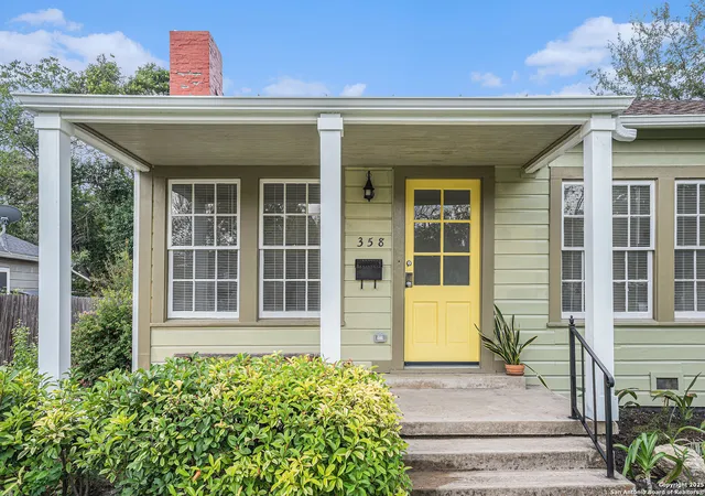 Photo 2 of Sale Pending at 358 Meredith, San Antonio, TX 78228 | MLS# 1908624 | Listing updated on 2025-12-22