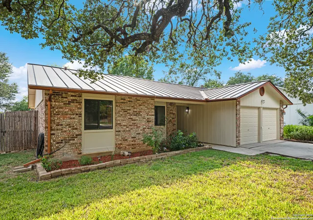 Photo 2 of Sale Pending at 2810 Floral Way, San Antonio, TX 78247 | MLS# 1908634 | Listing updated on 2025-10-07