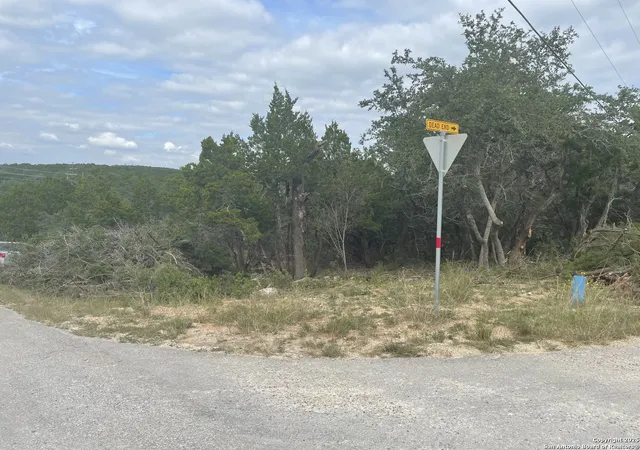 Photo 2 of Land for sale at 421 Lexington, Canyon Lake, TX 78133 | MLS# 1908658 | Listing updated on 2025-11-29